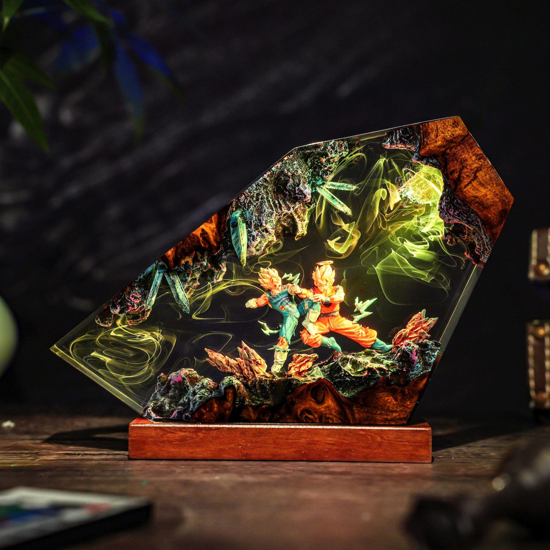 Resin Art Goku - Luz Noturna LED Artesanal de Resina