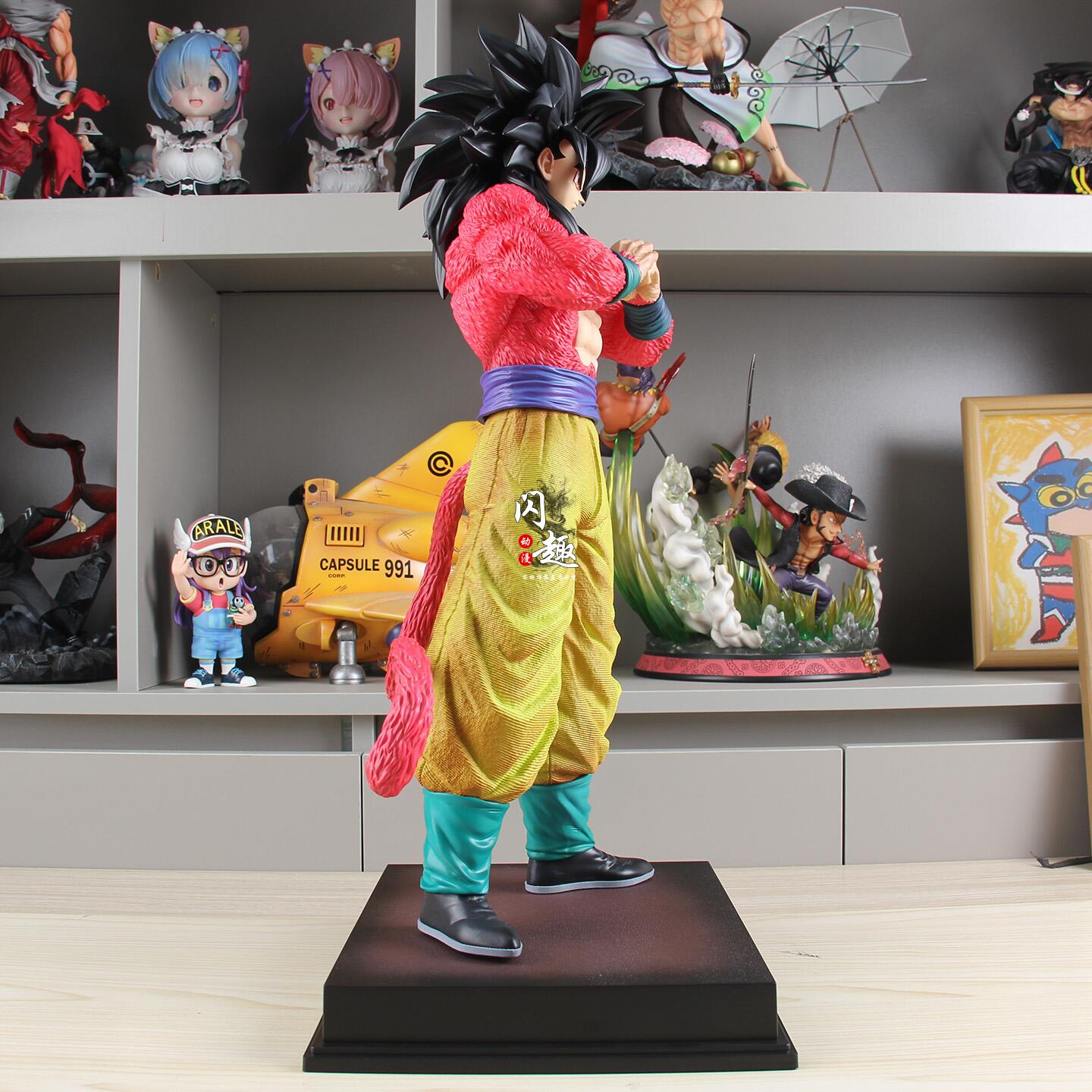 Figura do Goku Super Saiyan 4  - Resin Art Goku avaliação e preço